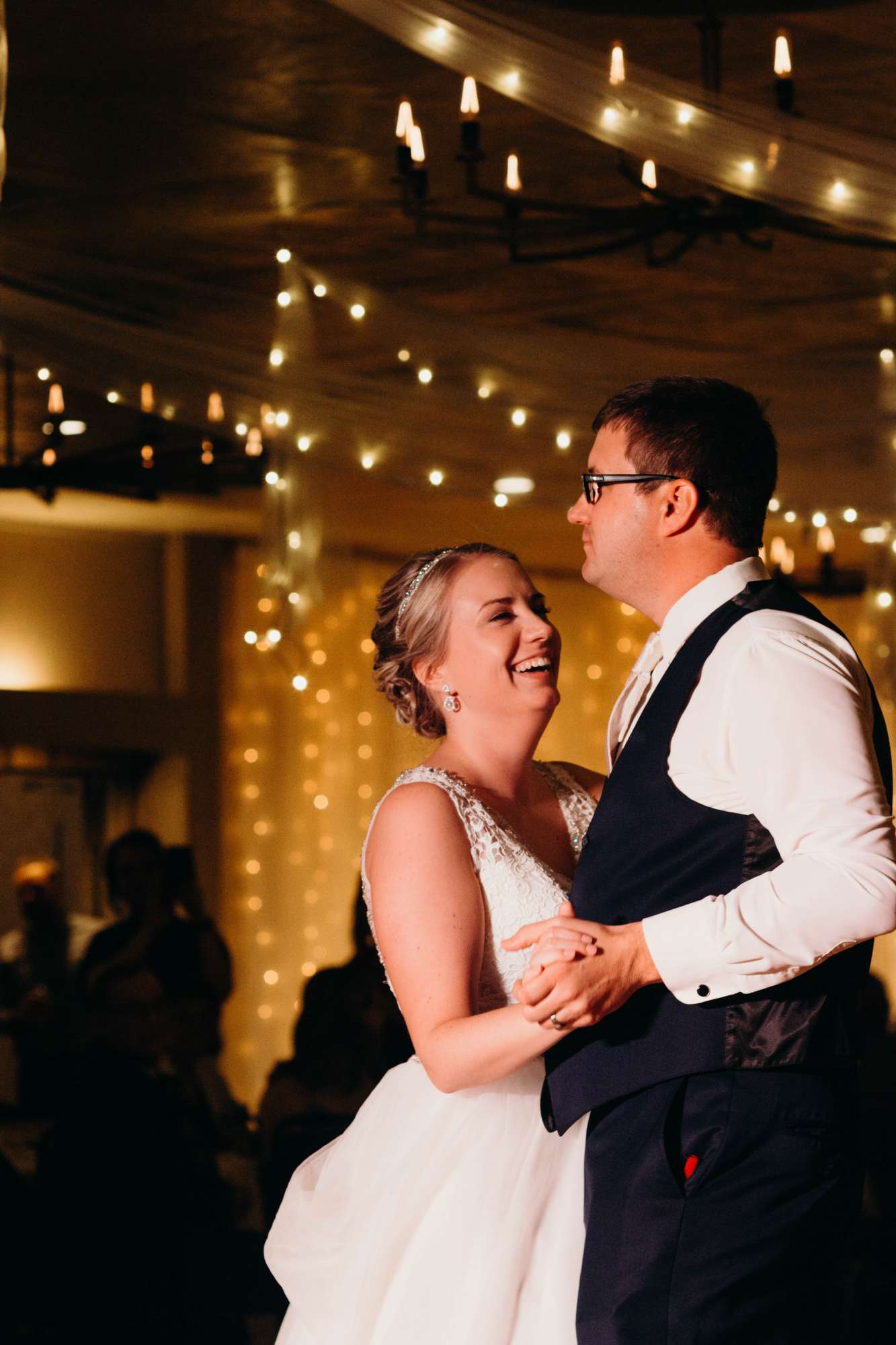 Amy & Jon’s Traditional Wedding at Van Abel’s of Hollandtown