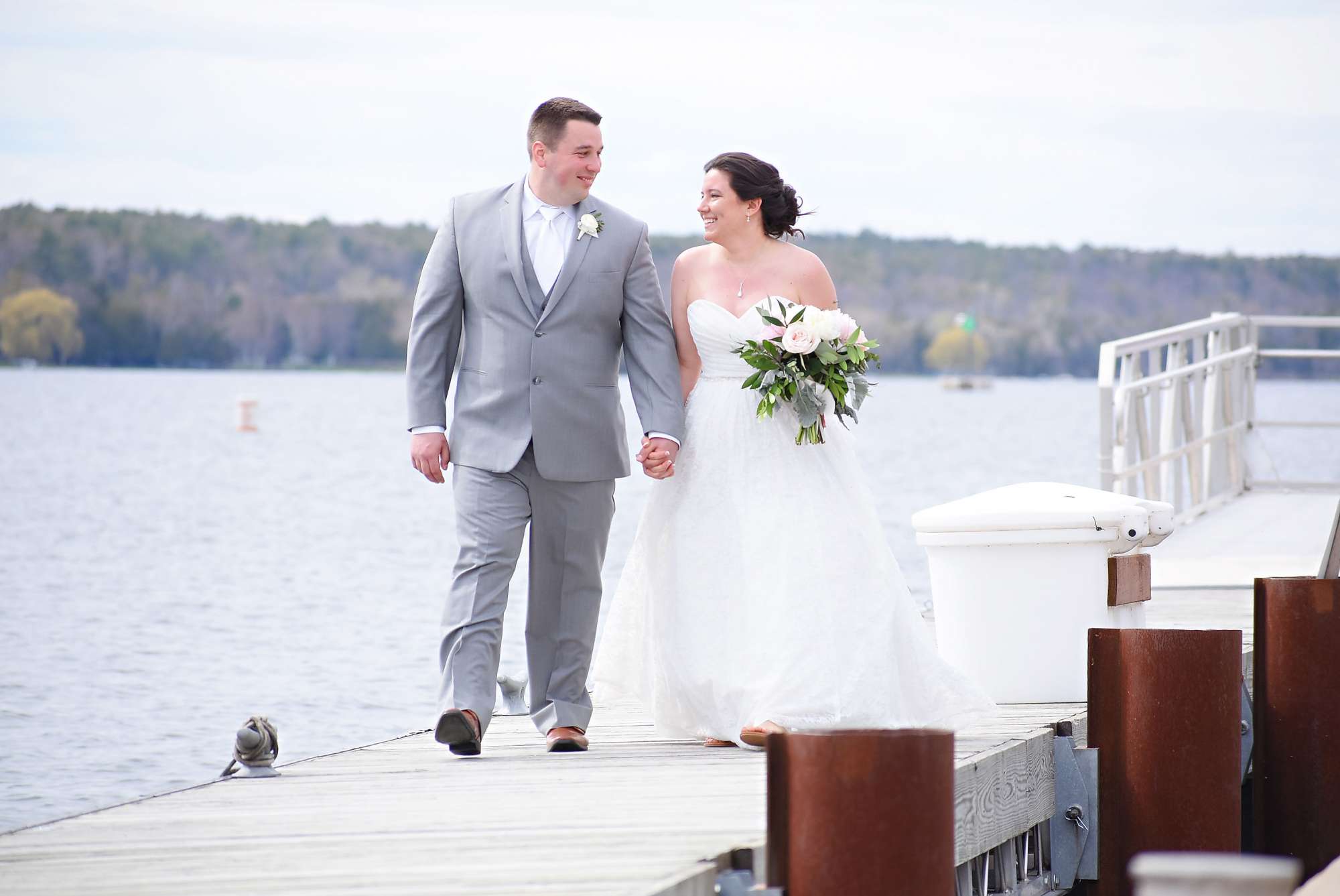 Ashtin & Jordan’s Stone Harbor Wedding in Door County
