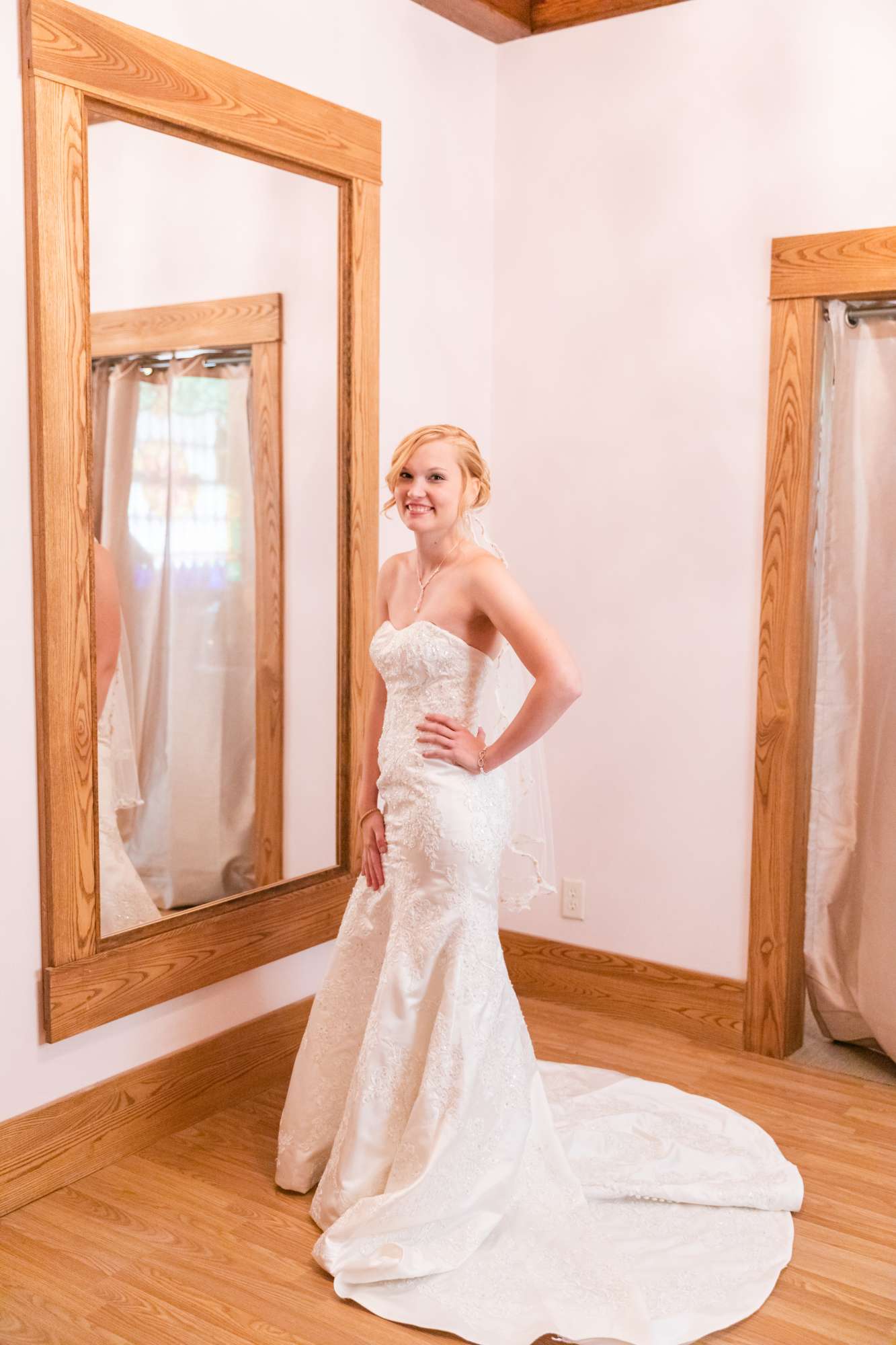 Laura and Andy’s Disney Themed Green Bay Wedding