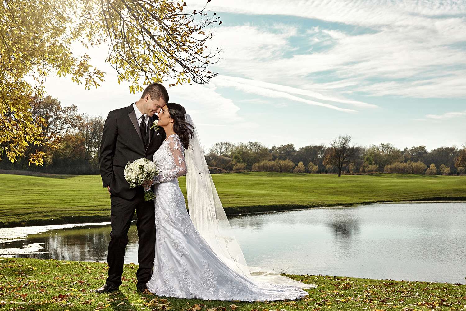 Cortney & Brian’s Elegant Black & White Wedding at the Radisson Green Bay