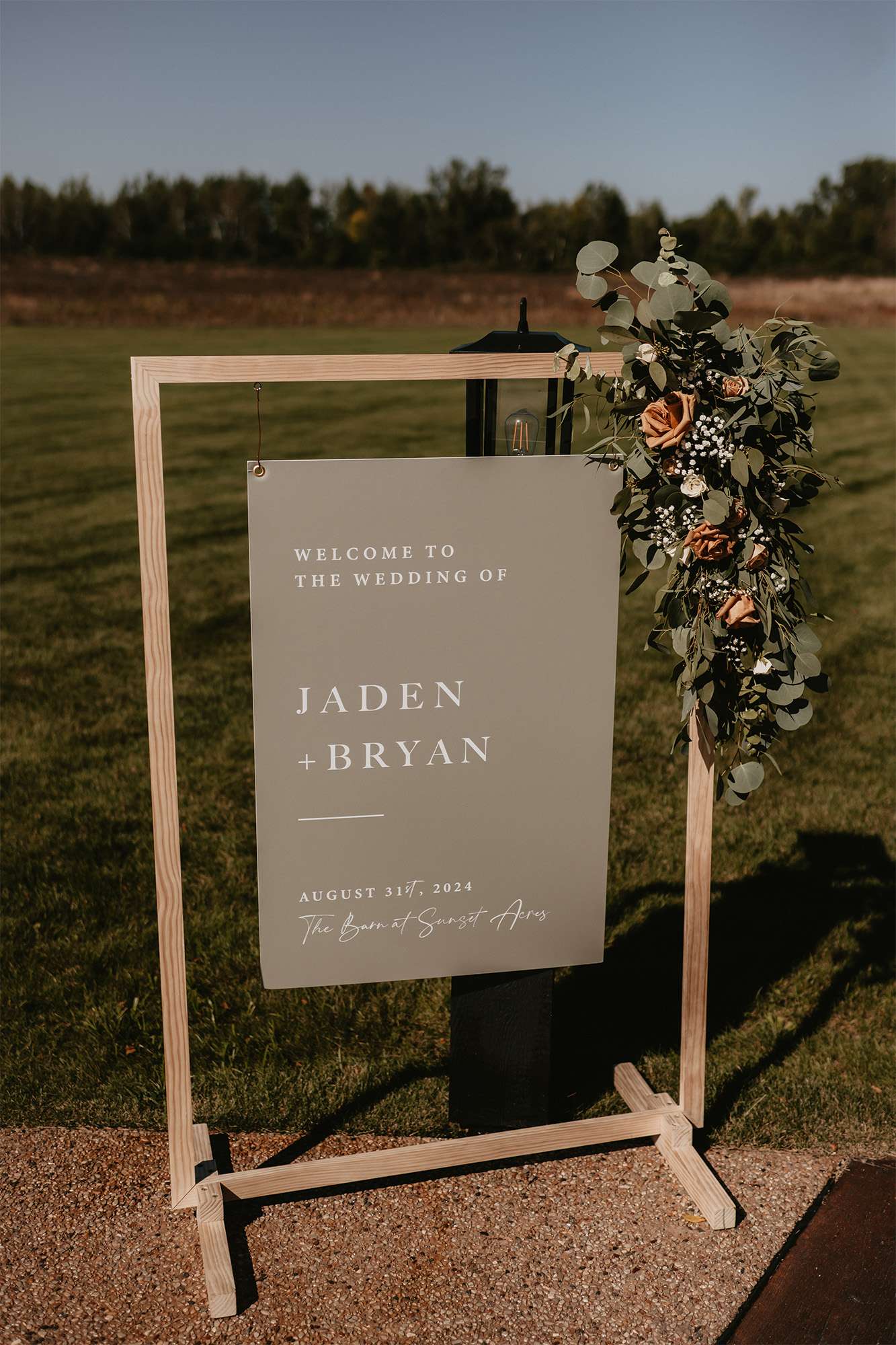 Signage for summer wedding at Sunset Acres wedding
