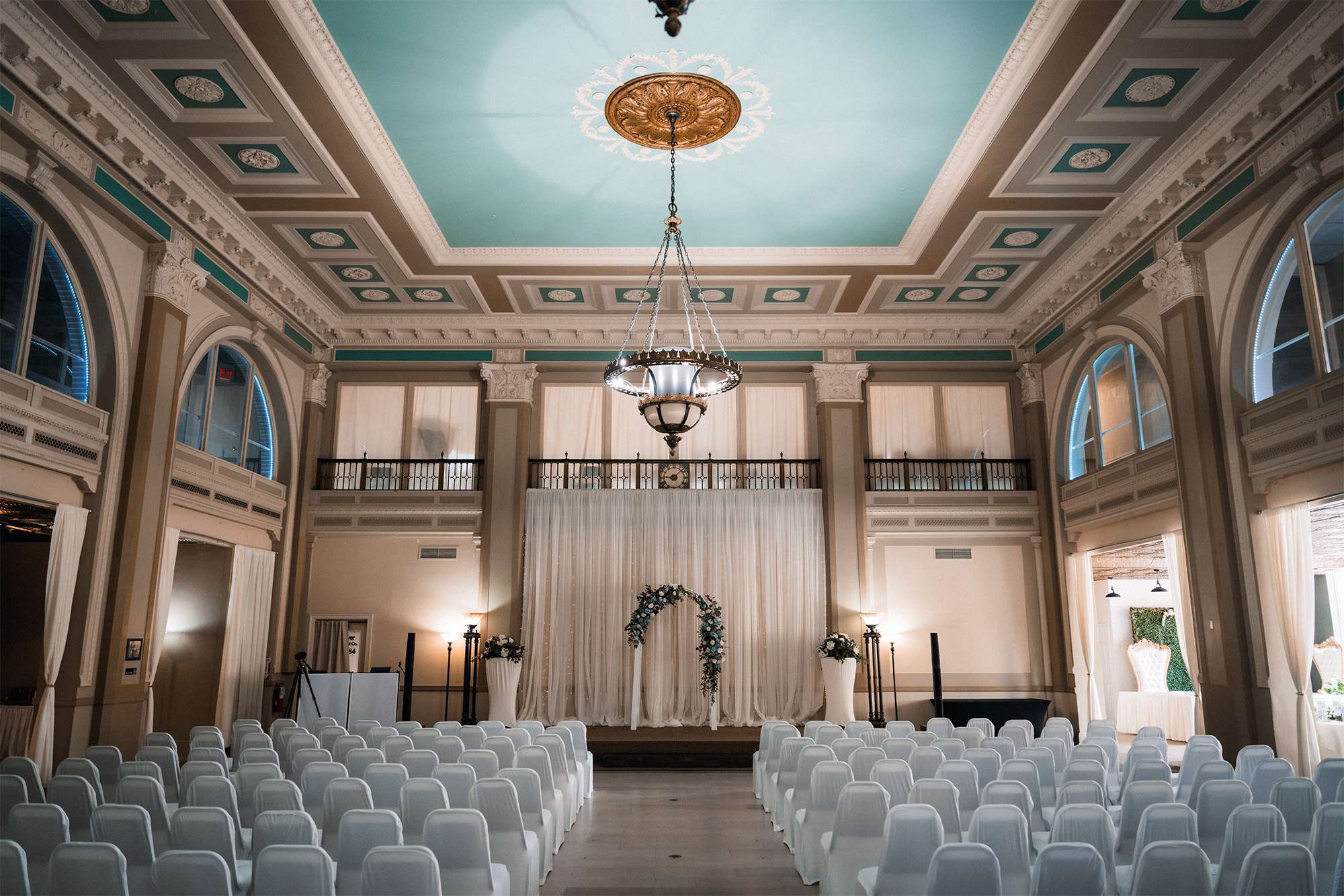 Wedding ceremony at Venue 404 in Oshkosh