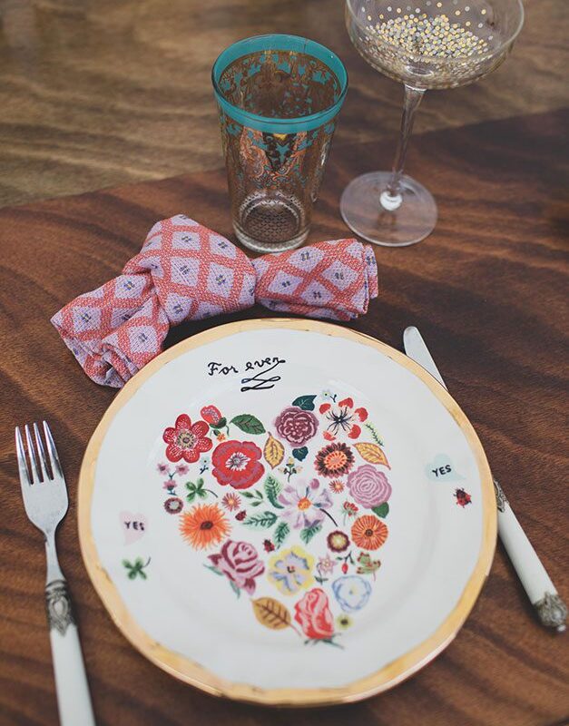 Outdoor wedding reception table setting