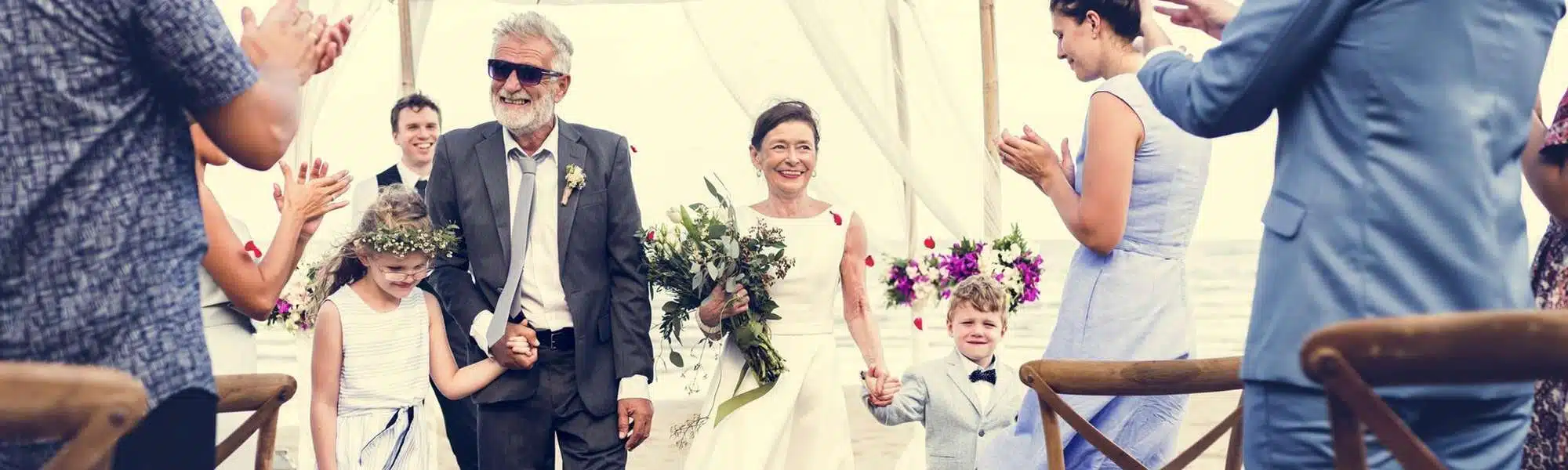 How to Get the Family Involved on the Day of the Wedding