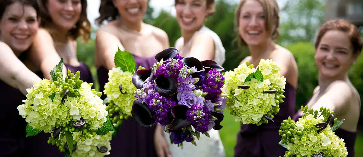 Design a Beautiful Wedding with Flowers