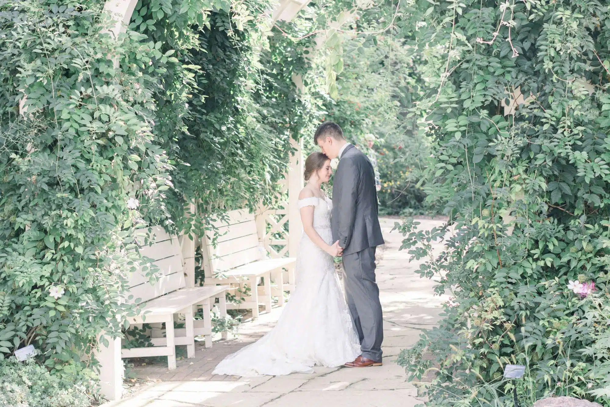 Stacey and Michael’s Elegant Wedding at the Radisson Green Bay