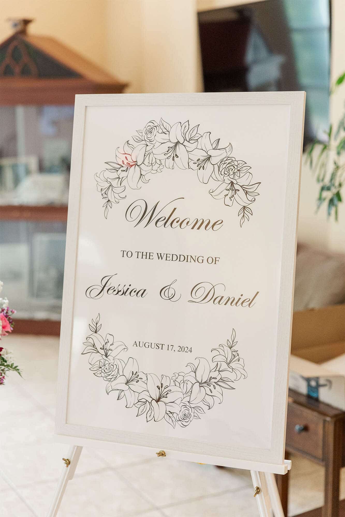 Welcome signage at wedding in Stevens Point Wisconsin