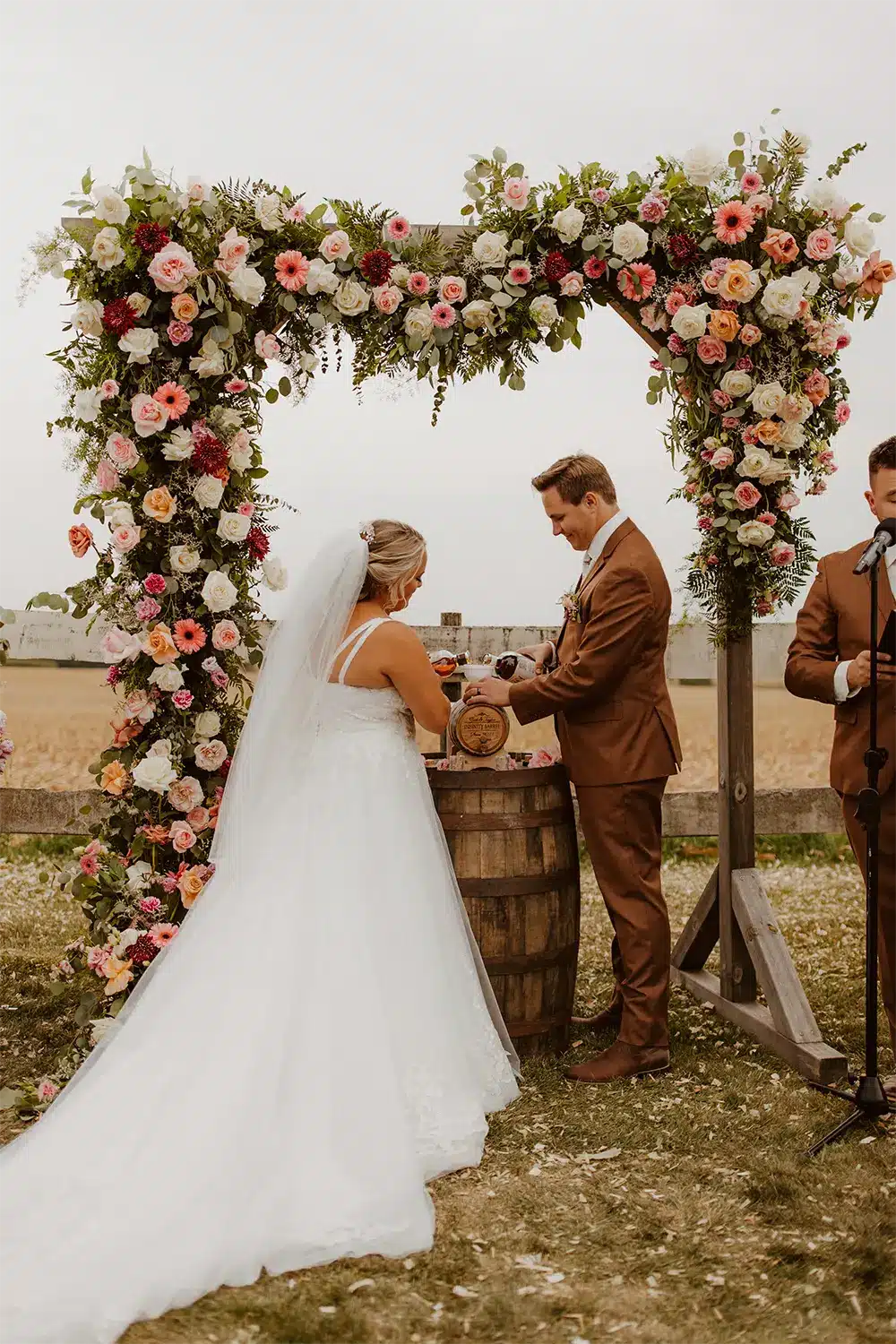 Unique unity ceremony. Unique unity ceremony.