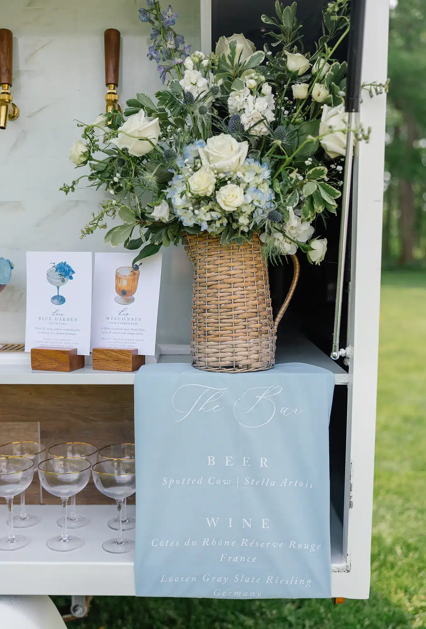 brushstrokes-and-bubbly-19