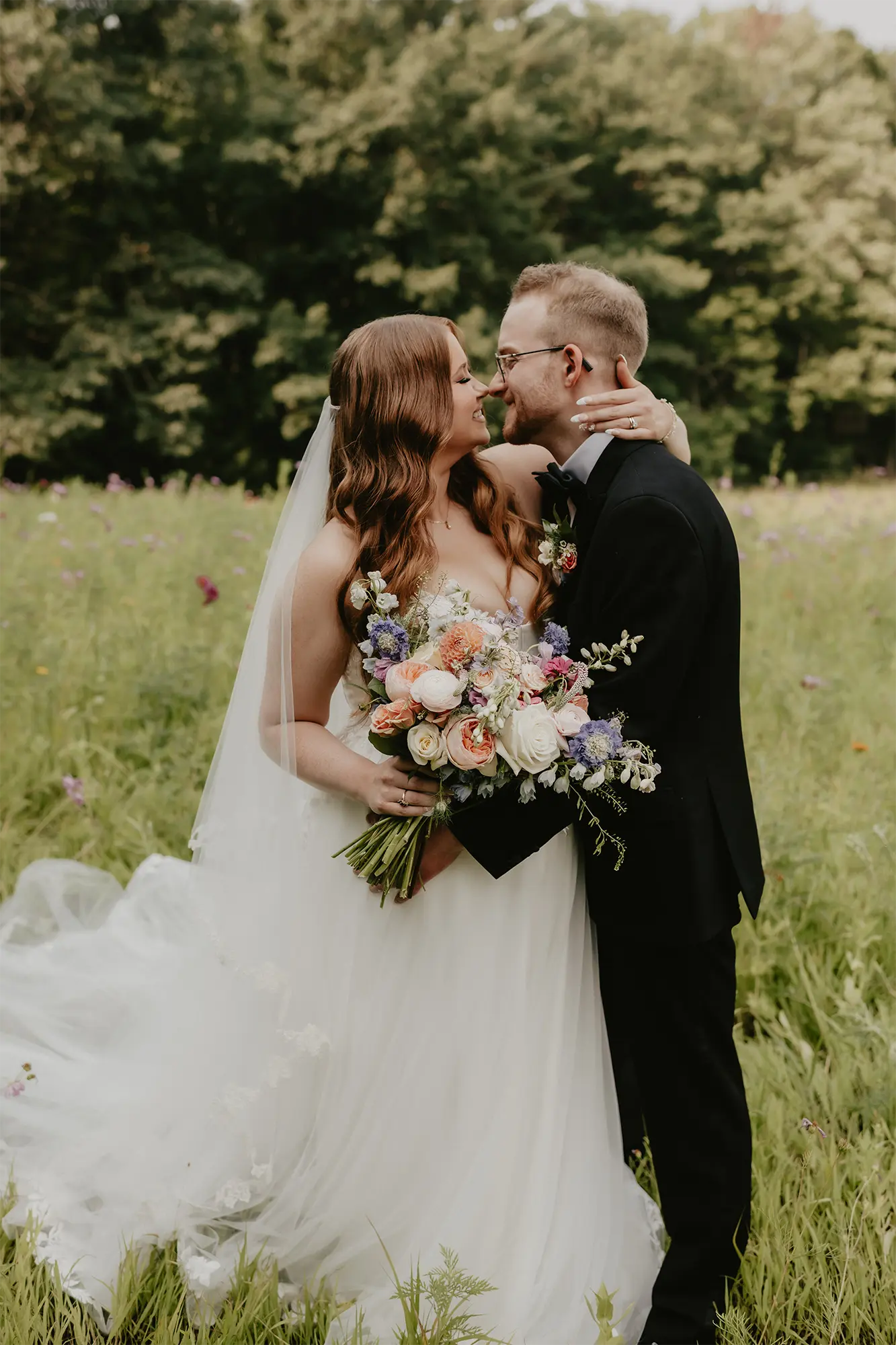 whimsical-wildflower-wedding-in-shawano-44