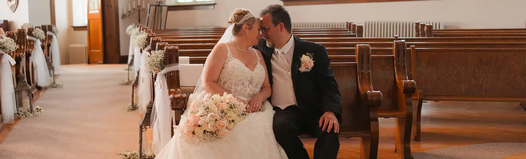 Spring Wedding at Devotions Wedding Chapel