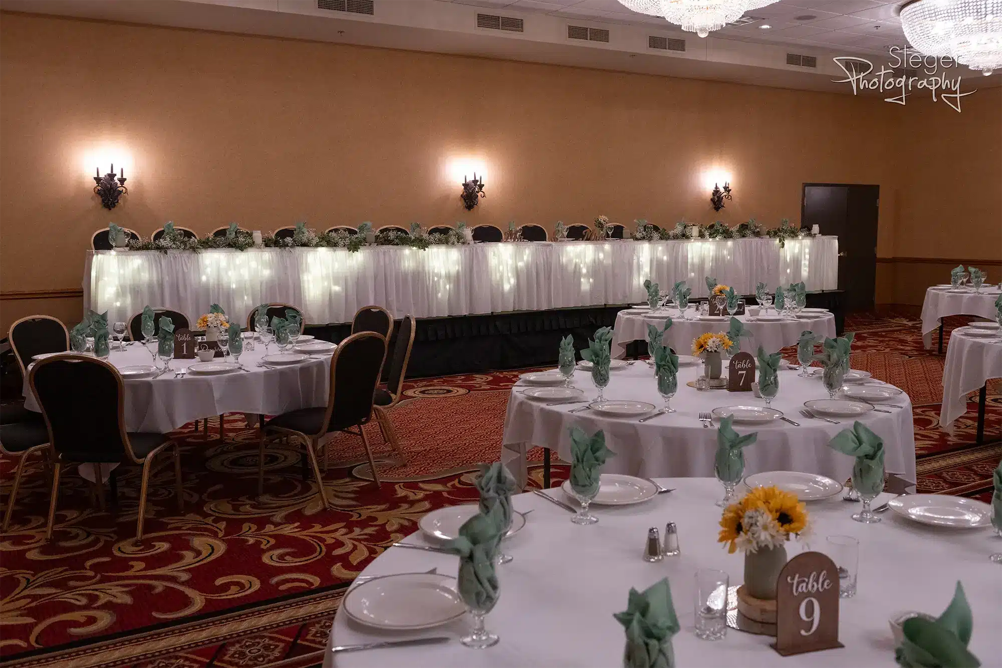 rustic-green-bay-wedding-at-tundra-lodge.14